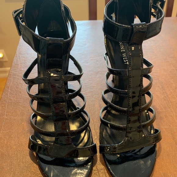 NINE WEST BLACK HEELS - Picture 3 of 9